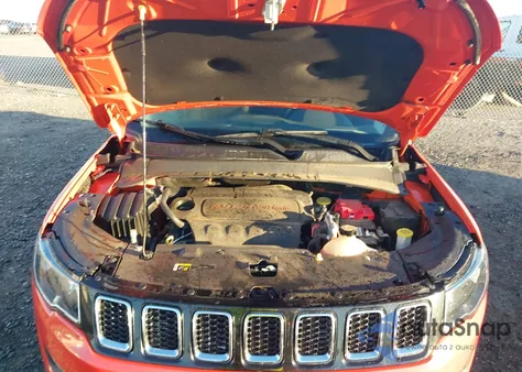 2021 Jeep Compass Sport Fwd z USA, uszkodzony, nr VIN 3C4NJCAB9MT535955